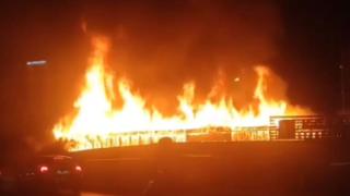 Beyoğlu Evlendirme Dairesinin bahçesinde yangın