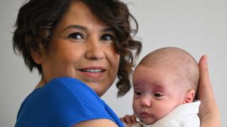 Anne ve bebeği, nefes kesen organ nakli operasyonuyla 'hayat' buldu