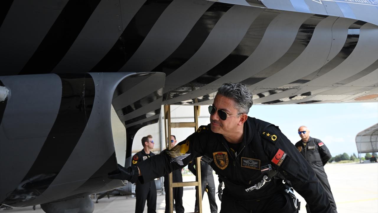 "Halkımızla iç içe oluyoruz"