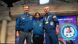 Astronotlar, TEKNOFEST İzmir'i ziyaret etti