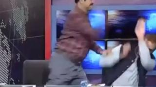 Pakistan’da senatör ile avukat canlı yayında birbirine girdi