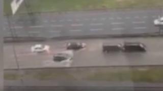 Avcılar'da su birikintileri trafik kazasına neden oldu