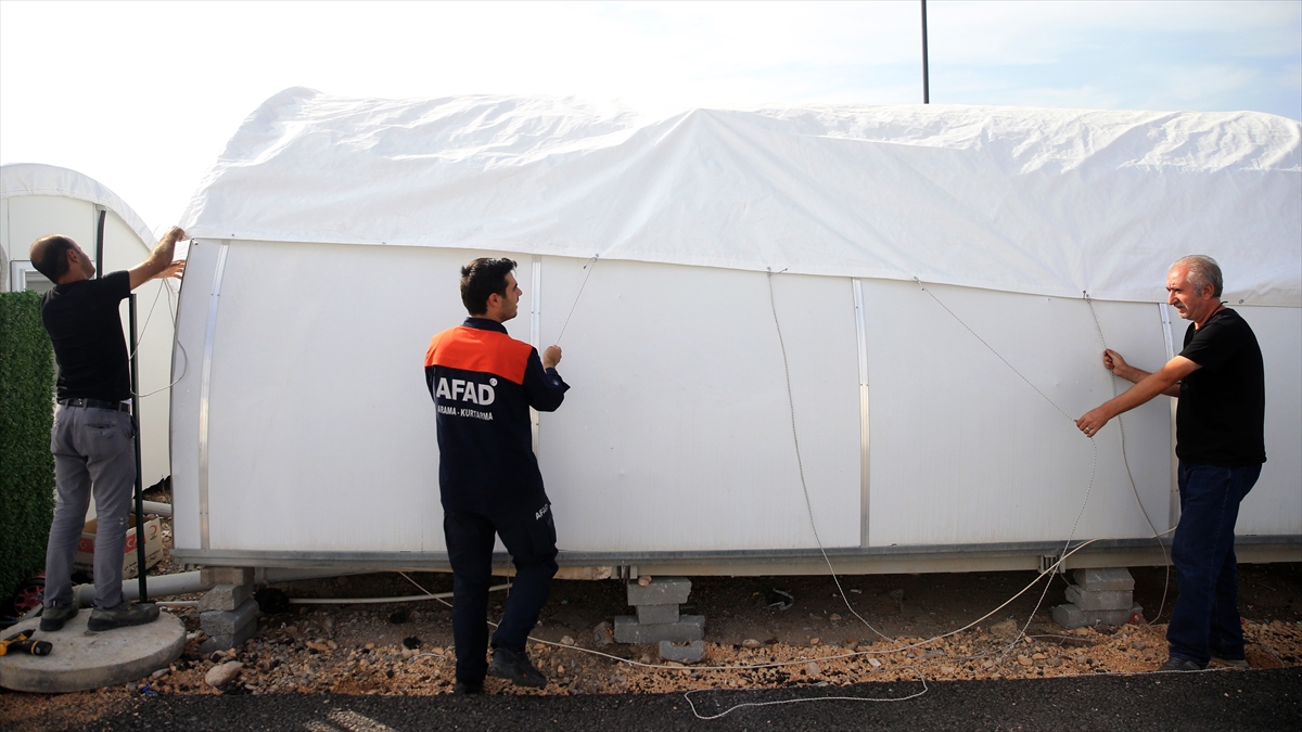 Konteynerlerde 126 bin afetzede yaşıyor