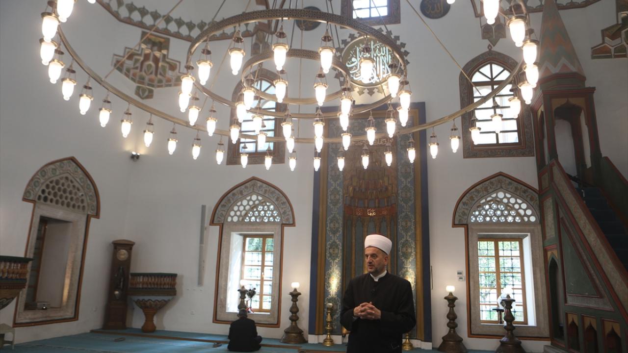  "Hünkar Camisi, ziyaretçilerine ayrı bir manevi atmosfer sunuyor"