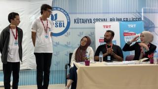 TRT, Kütahya’da lise öğrencilerine gazetecilik eğitimi verdi