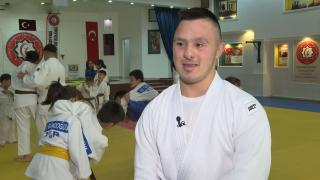 Down sendromlu milli judocu Ahmet Ünal'ın hedefi olimpiyatlarda altın madalya