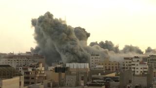 Gazze'de patlama anı kamerada