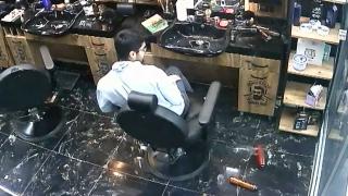 İstanbul'da kuafördeki 'spreyli' iş kazası kamerada