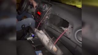 Otomobilin hava yastığından uyuşturucu çıktı