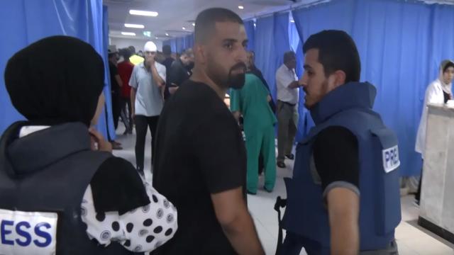 İsrail'in Gazze'ye yönelik saldırılarında AA foto muhabiri Cadallah yakınlarını kaybetti