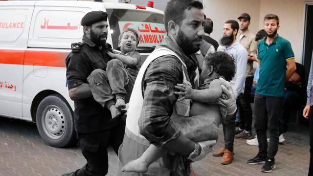 Gazze'deki Şifa Hastanesi'nde 'insanlık' ölüyor