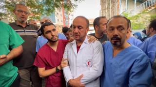 İsrail bombardımanı eşi ve 4 çocuğundan ayırdı