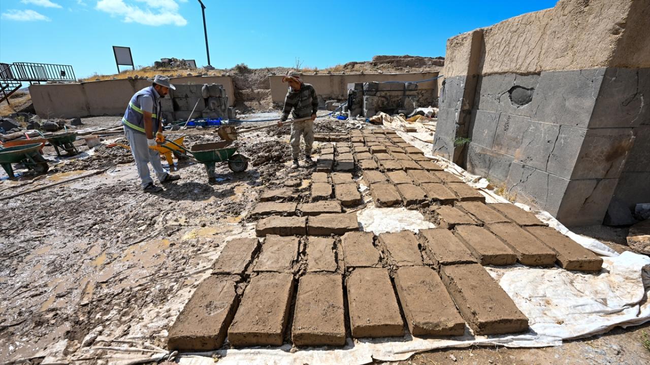 "30 bine yakın eseri müzeye teslim ettik"