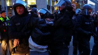 Almanya'daki Filistin'e destek gösterilerine polis müdahale etti