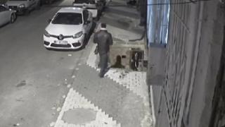 Önce duvara çarptı, sonra çukura düştü