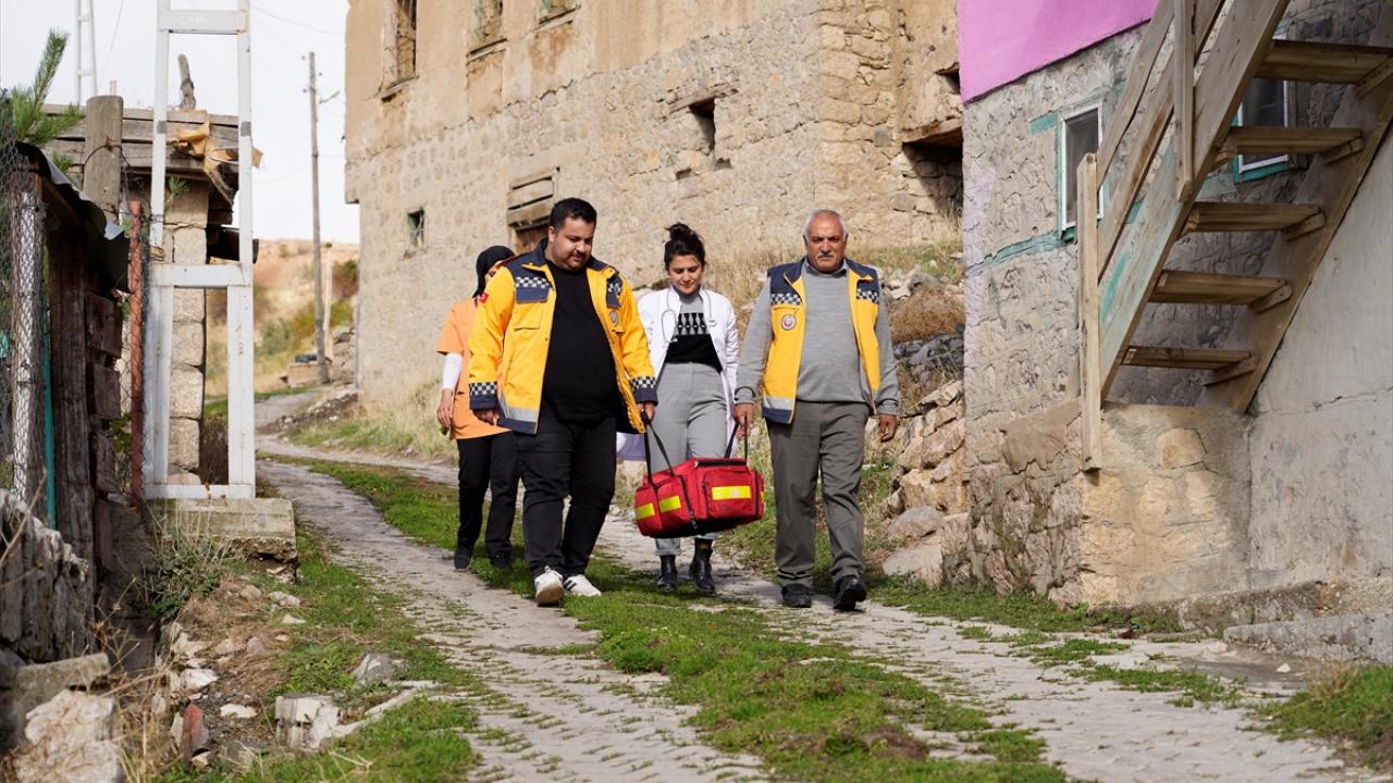 "Kendi anne babalarıymışız gibi ilgileniyorlar"