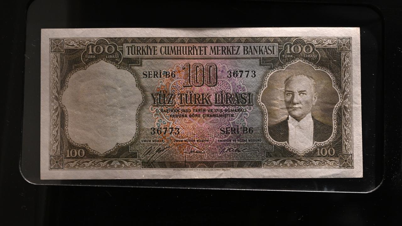 Banknot matbaasında basılan ilk 100 lira