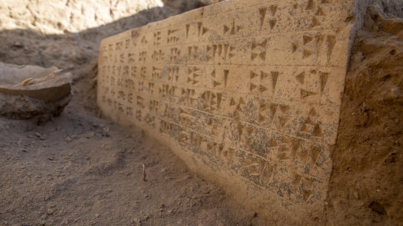 "Söz konusu yazıtlar buranın bir tapınak olduğunu göstermektedir"