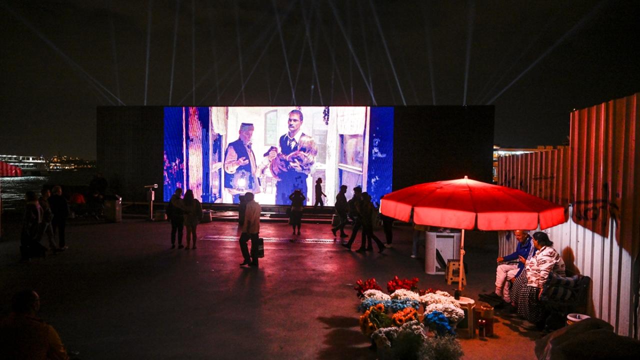 "Savaş dönemiyle ilgili çok şey anlatıyor."