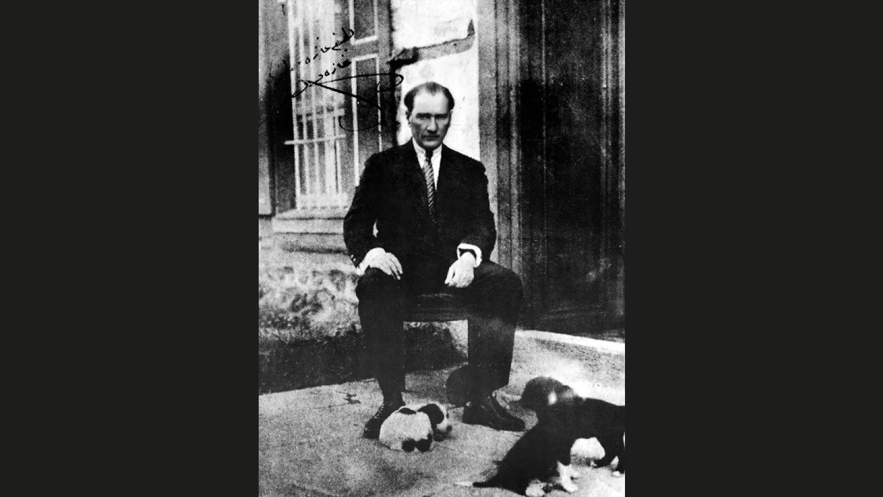 Cumhurbaşkanı Atatürk Çankaya Köşkü`nde