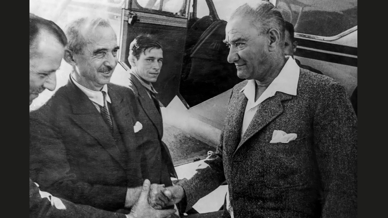 Cumhurbaşkanı Mustafa Kemal Atatürk - Başbakan İsmet İnönü