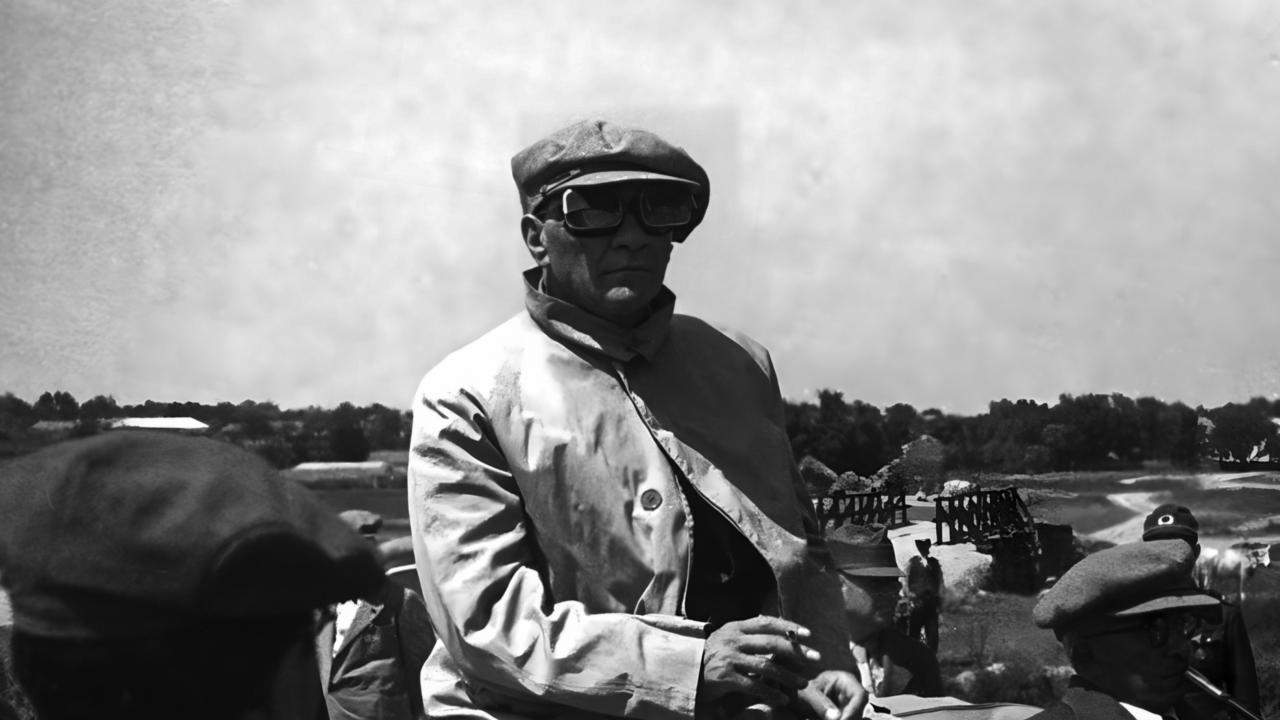 Cumhurbaşkanı Atatürk Trakya askeri tatbikatında