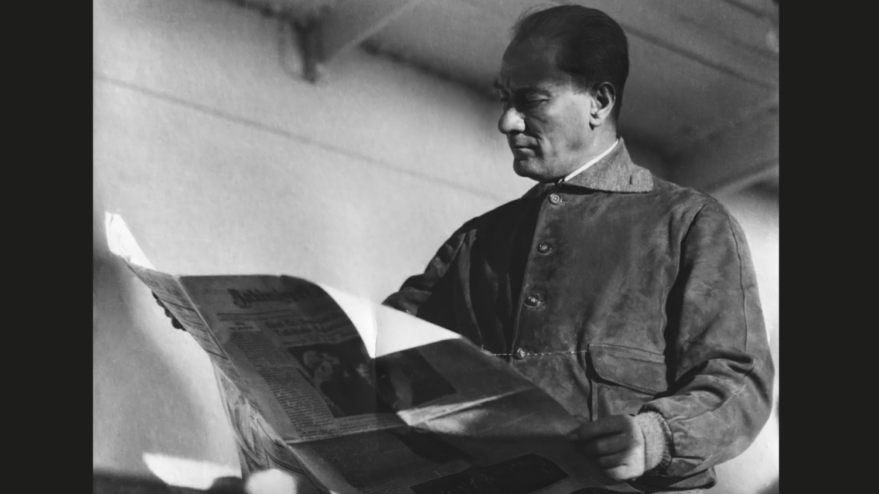 Cumhurbaşkanı Atatürk Trabzon`a Ege Vapuru ile giderken