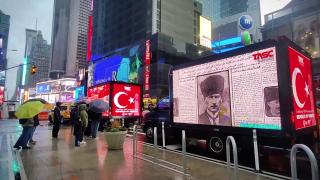 Dünyada sembol binalar Türk bayrağıyla donatıldı