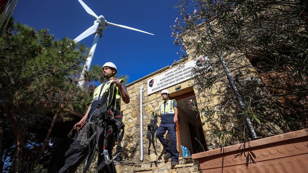 "Bakımlarda arkadaşlarımız türbinlerin her türlü aksamını gözden geçiriyor"