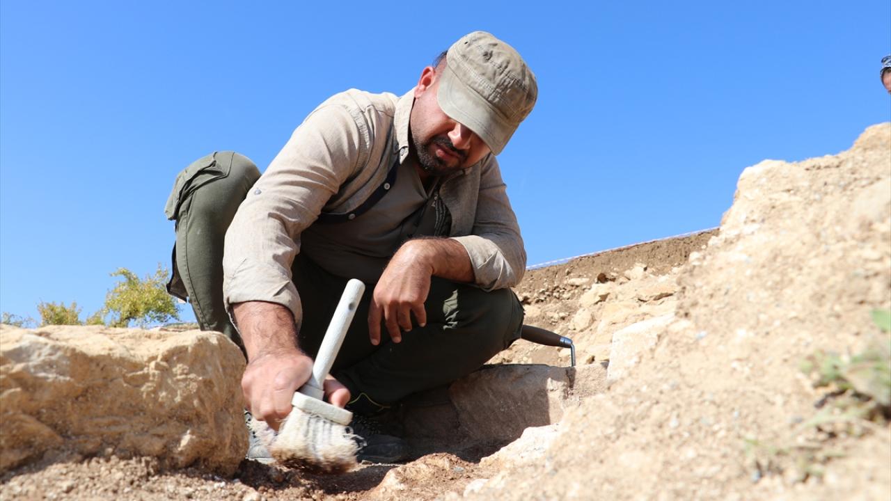 "Kilisede 46 mezar bulundu"