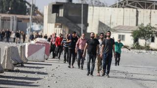 İsrail'in sınır dışı ettiği binlerce Filistinli işçi Gazze'ye ulaştı