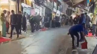 Sağanak nedeniyle Kapalıçarşı'yı su bastı