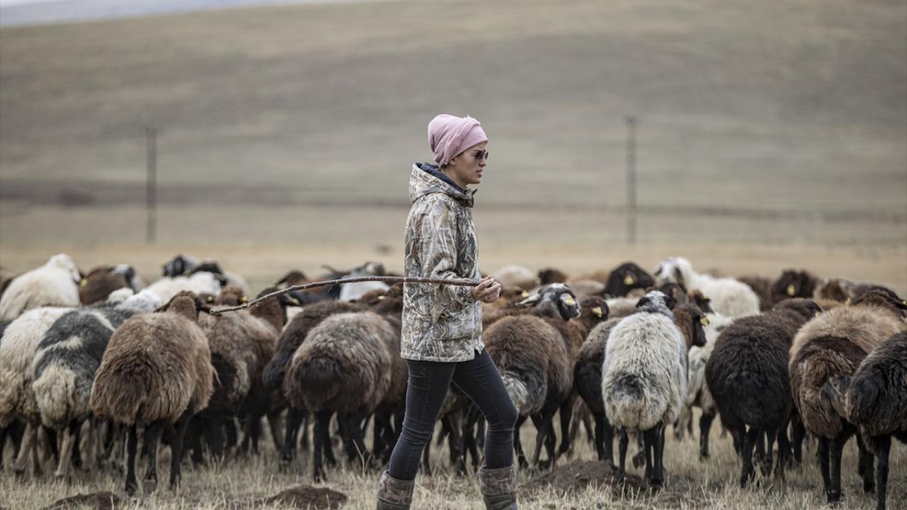 "En az 8 kadının çalışacağı mandıra projem var"
