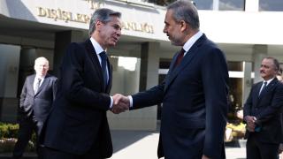 Bakan Fidan: İsrail'in sivilleri hedef alması önlenmeli