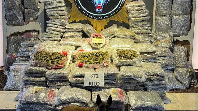 Malatya'da 372 kilo uyu�turucu ele ge�irildi