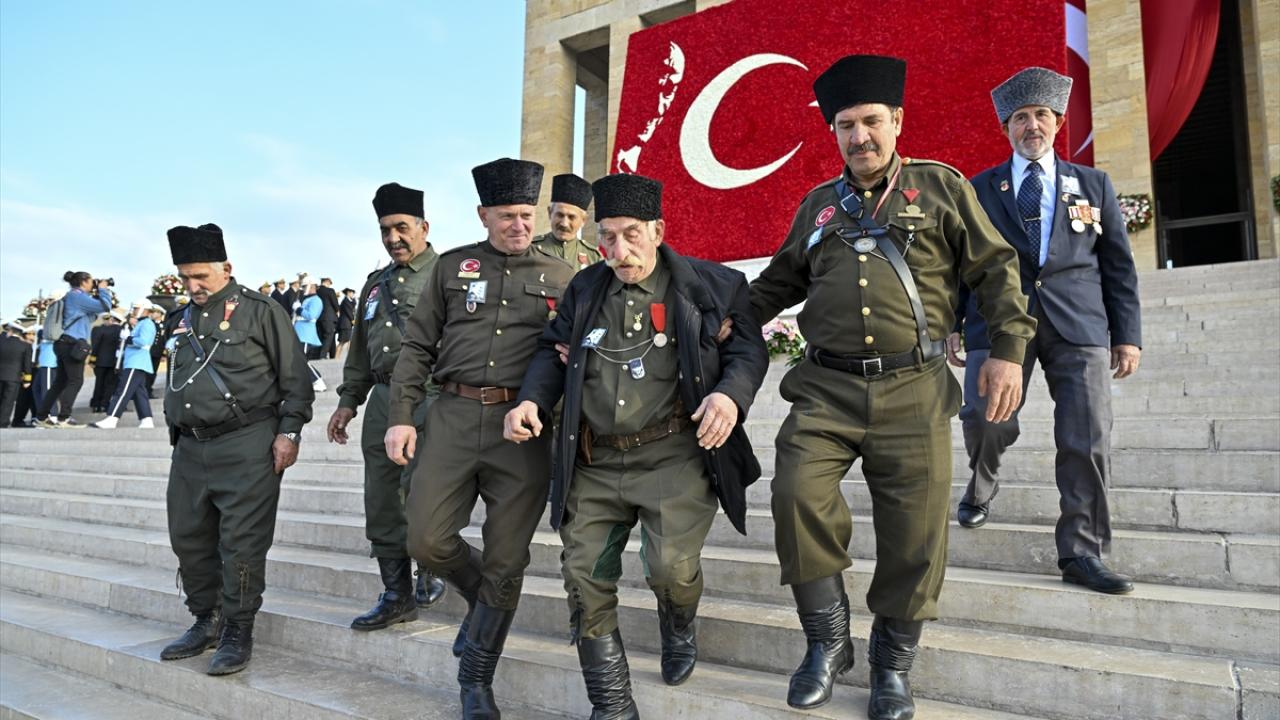 "Atatürk, bu topraklarda asla bitmeyen bir umuttur"