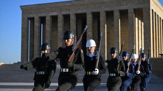 Anıtkabir'in özel askerleri: Saygı nöbetçileri