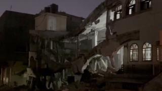 İsrail Gazze'deki el-Mustafa Mescidi'ni vurdu