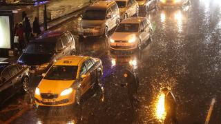 İstanbul'da sağanak etkili oluyor