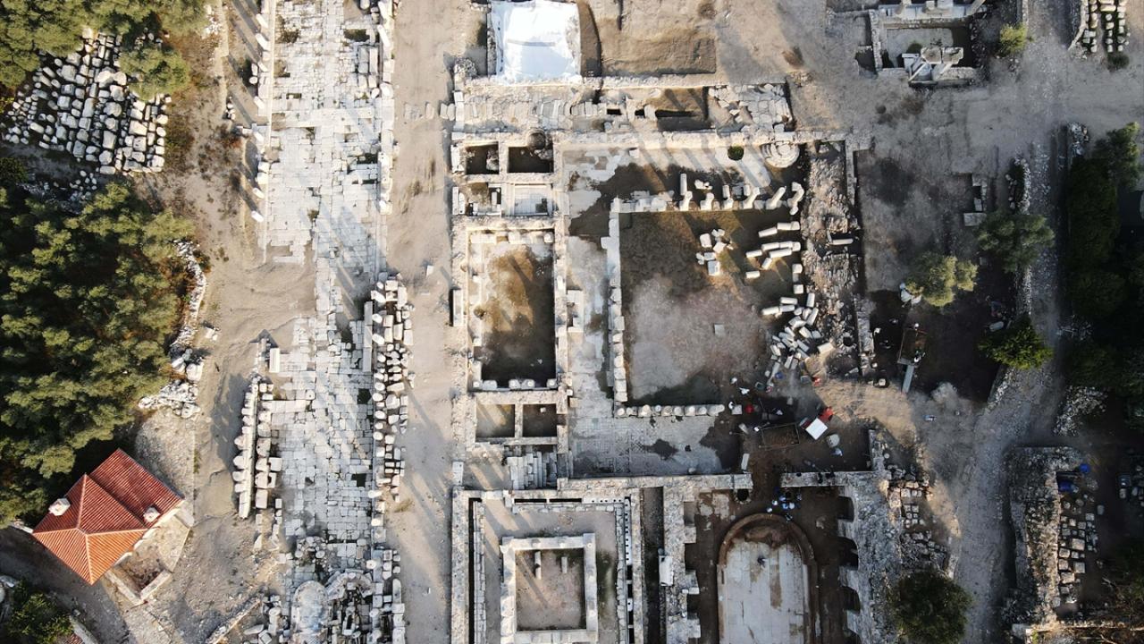  "Roma hamamının bölümlerini açığa çıkardık"