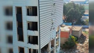 Hatay'da 8 katlı bina kornayla yıkıldı: O anlar kamerada