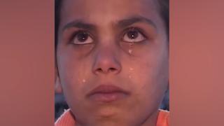 Annesini kaybeden Filistinli kız: Annemle birlikte ölseydim her şey daha iyi olurdu