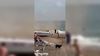 Lara Plajı'nda hortum paniği