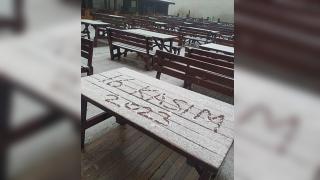 Uludağ'da mevsimin ilk karı görüldü