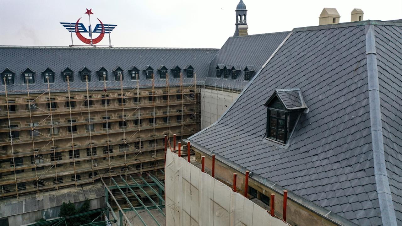 "Çatı ahşapları yenilendi"