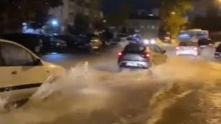 Ankara'da yollar göle döndü