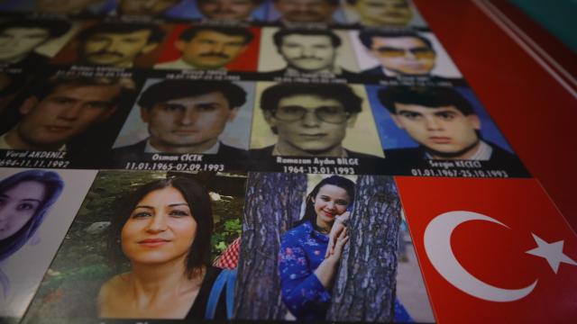 "Asr�n felaketi" 960 ��retmeni hayattan kopard�