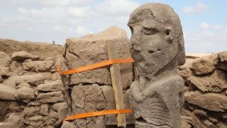 12 bin yıl önce gelişmiş toplulukların varlığını kanıtlayan iki çağdaş yapı: Karahantepe ve Göbeklitepe