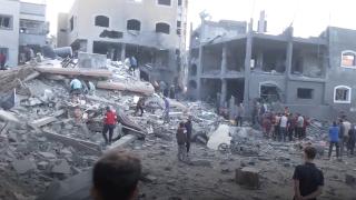 İsrail Nuseyrat Mülteci Kampı'nı bombaladı