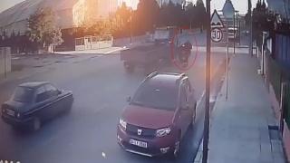 Tekirdağ'da scooter ile traktör çarpıştı: O anlar kamerada